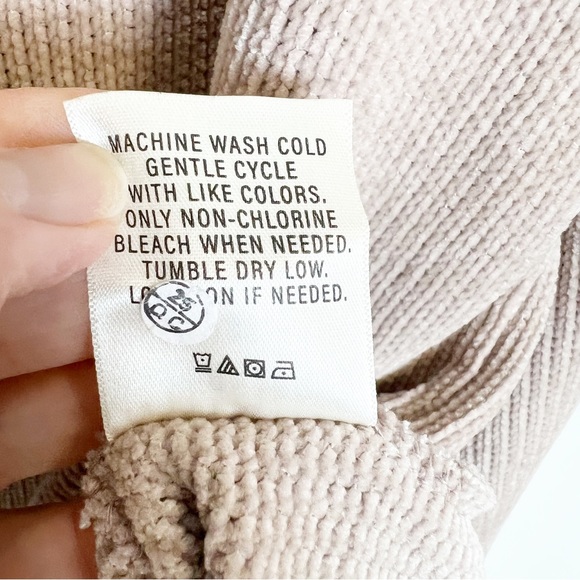 Spring + Mercer Taupe Cowl Neck Sweater Size Medium - Picture 10 of 10